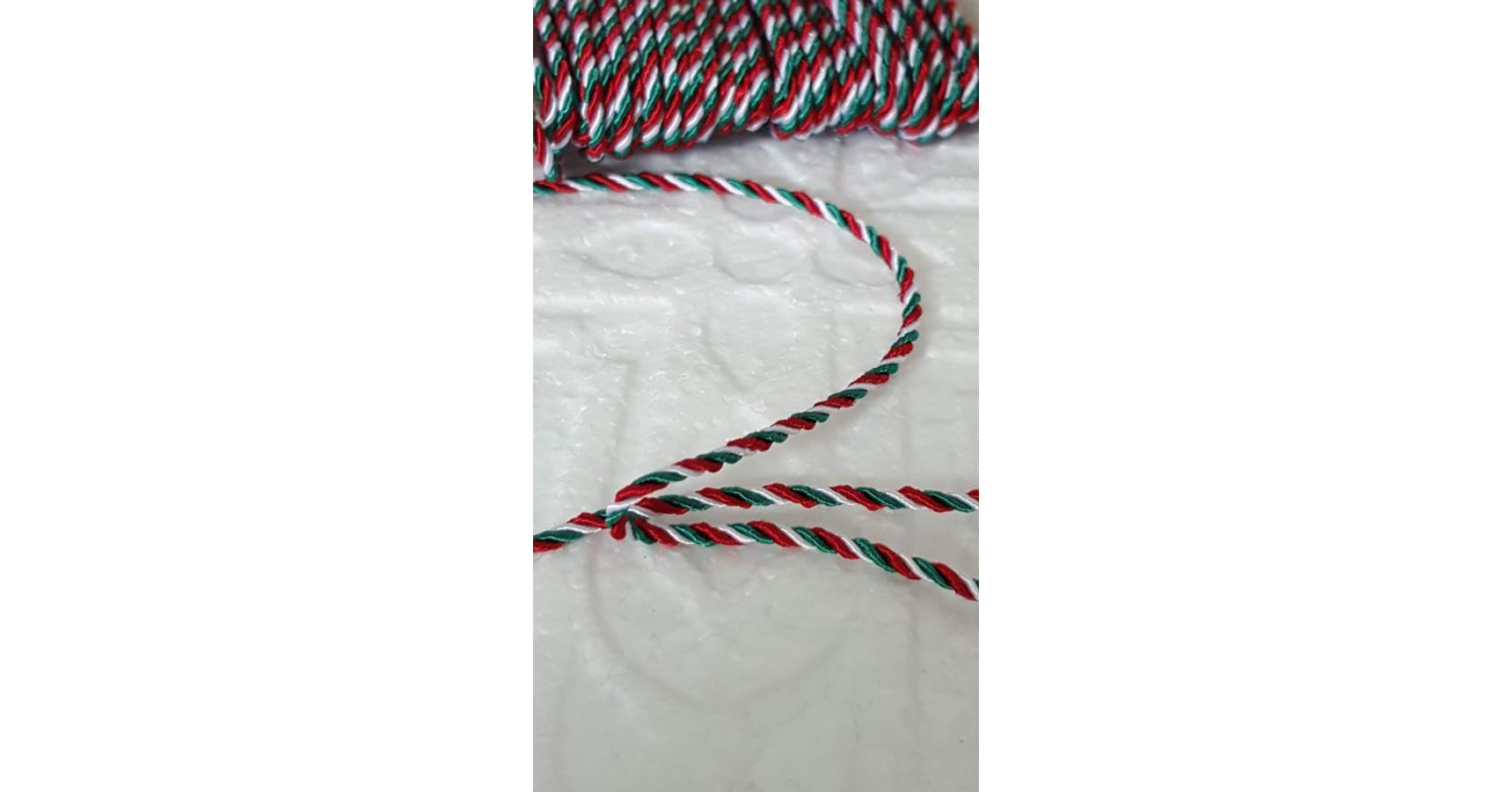 Nemzeti színű sodrott zsinór, 1 mm (tekercs)