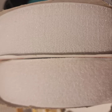 Tépőzár varrható150mm-es fehér és fekete színben 1143Ft/m