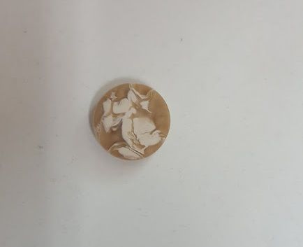 Gomb batikolt mintával 22mm-es több szín